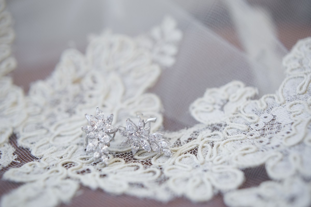 Melissa and Mael's Pierce House Wedding in Lincoln MA on The Boston Bride a Massachusetts Wedding Blog