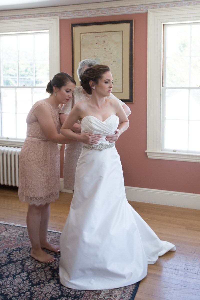 Melissa and Mael's Pierce House Wedding in Lincoln MA on The Boston Bride a Massachusetts Wedding Blog