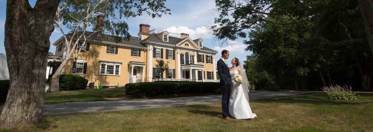 Melissa and Mael's Pierce House Wedding in Lincoln MA on The Boston Bride a Massachusetts Wedding Blog