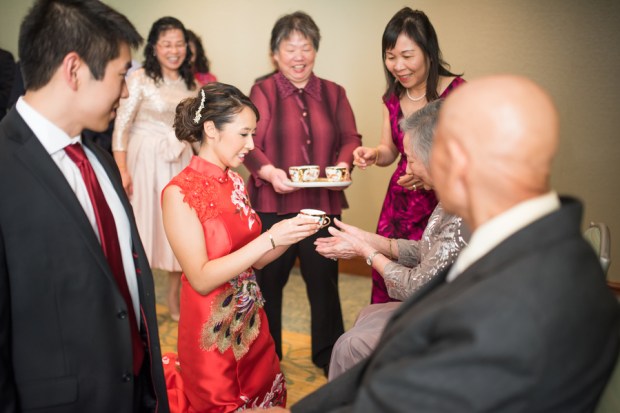 Soohoo_Liu_BritPerkinsPhotography_SoohooLiuTeaCeremony8_low