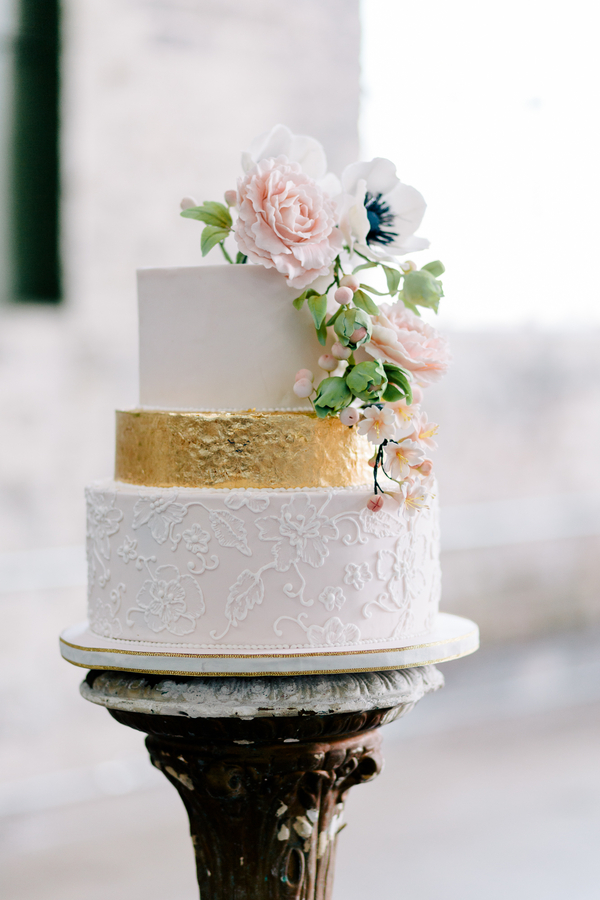 Industrial Blush and Gold Styled Shoot at the Norwood Space Center on The Boston Bride