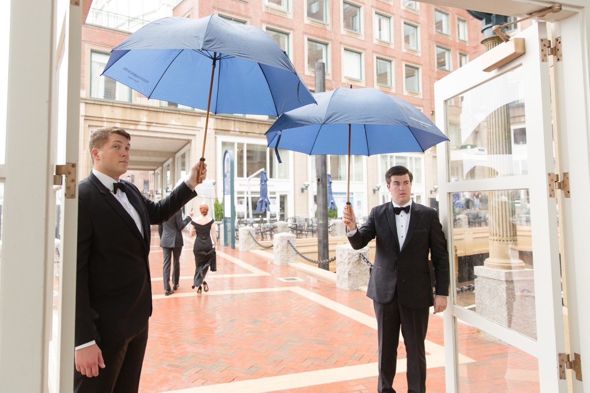 Lara and Kyle's Omni Parker House Wedding on The Boston Bride a Massachusetts Bridal Blog