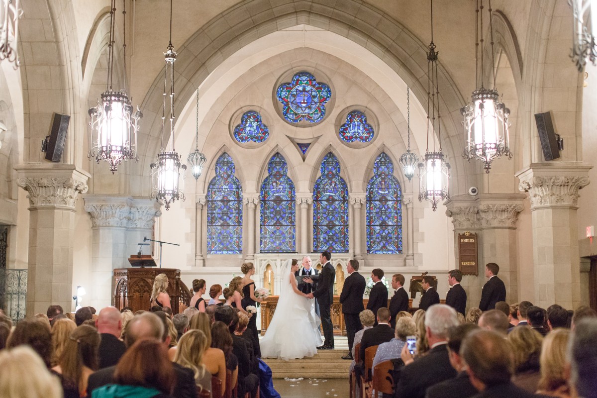 Lara and Kyle's Omni Parker House Wedding on The Boston Bride a Massachusetts Bridal Blog