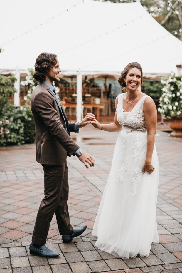 Big Fake Wedding_Hourglass (117)