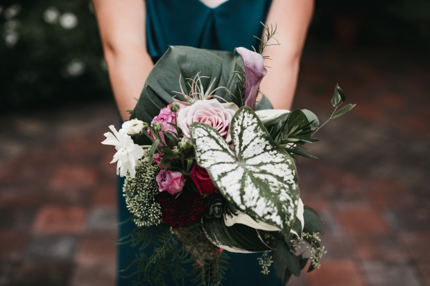 Big Fake Wedding_Hourglass (137)