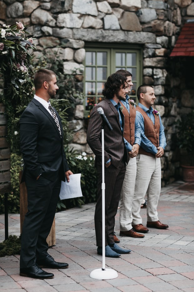 Big Fake Wedding_Hourglass (173)