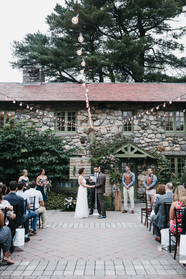 Big Fake Wedding_Hourglass (180)