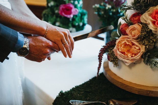 Big Fake Wedding_Hourglass (216)