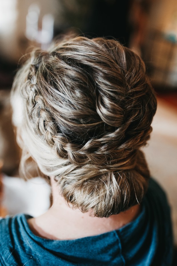 Big Fake Wedding_Hourglass (25)