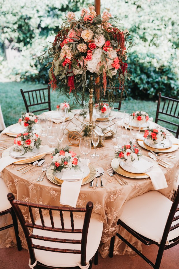 Big Fake Wedding_Hourglass (269)