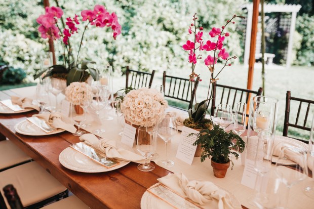 Big Fake Wedding_Hourglass (277)