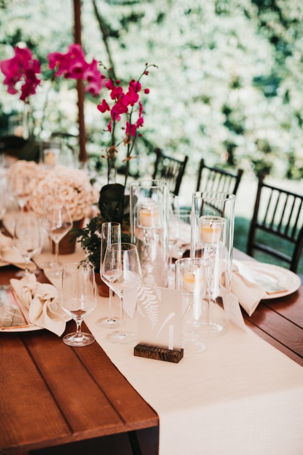 Big Fake Wedding_Hourglass (279)