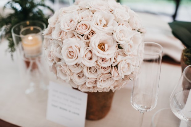 Big Fake Wedding_Hourglass (284)