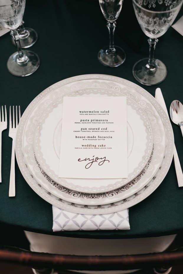 Big Fake Wedding_Hourglass (291)