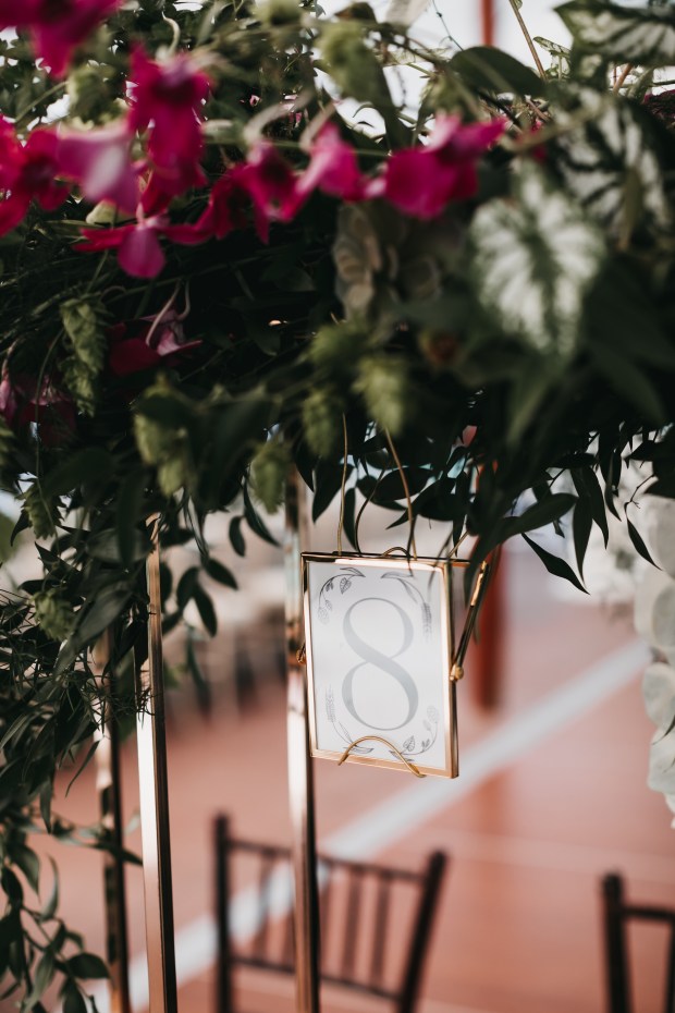 Big Fake Wedding_Hourglass (309)