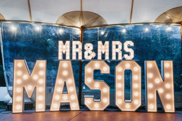 Big Fake Wedding_Hourglass (311)