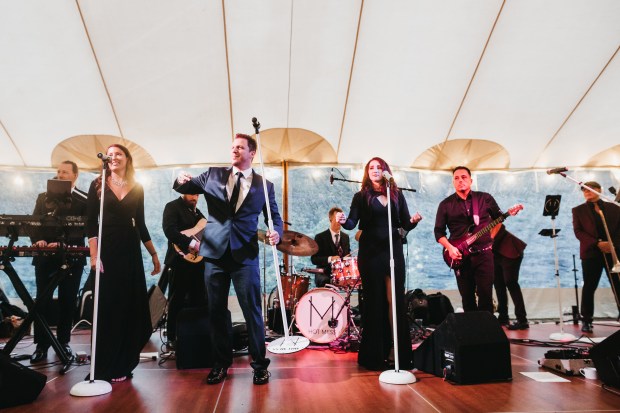 Big Fake Wedding_Hourglass (312)