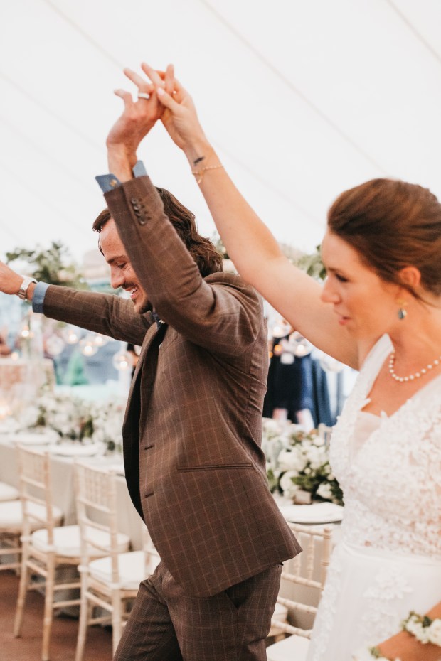 Big Fake Wedding_Hourglass (315)