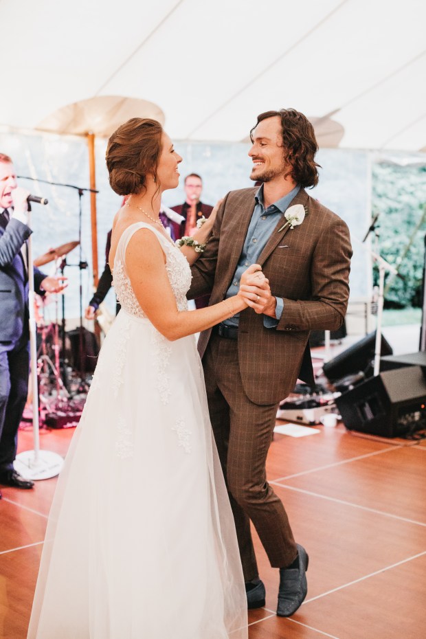 Big Fake Wedding_Hourglass (318)