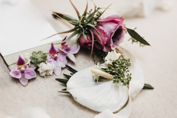 Big Fake Wedding_Hourglass (44)