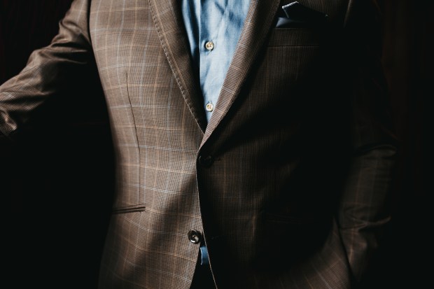 Big Fake Wedding_Hourglass (51)