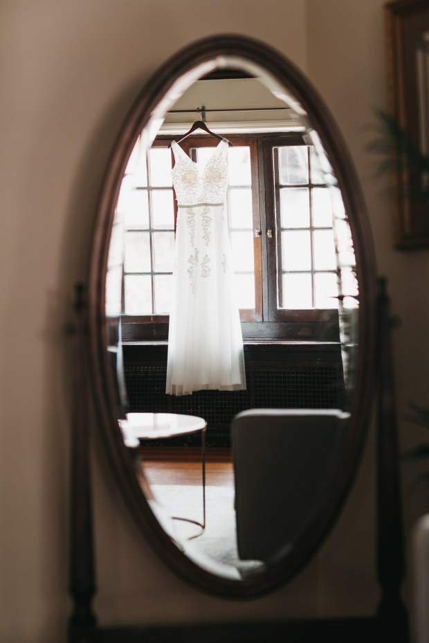 Big Fake Wedding_Hourglass (62)